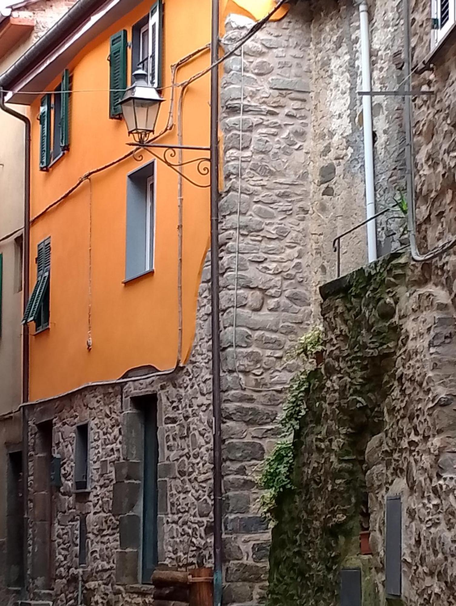 La Medievale 1 Hostal Pignone Exterior foto